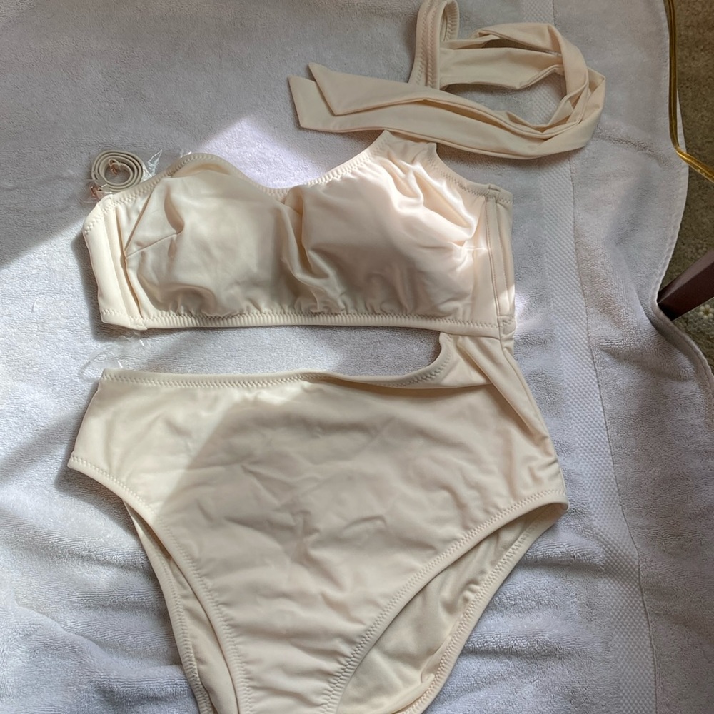 NWT Shade & Shore Cream bikini.  Size XL 16.  Women’s size